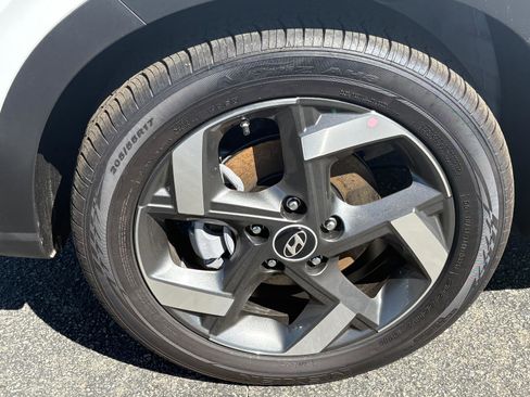 New 2026 Hyundai Venue SEL image 15