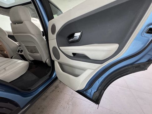 Used 2014 Land Rover Range Rover Evoque Pure Premium image 25