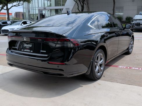 Used 2023 Honda Accord EX-L image 10