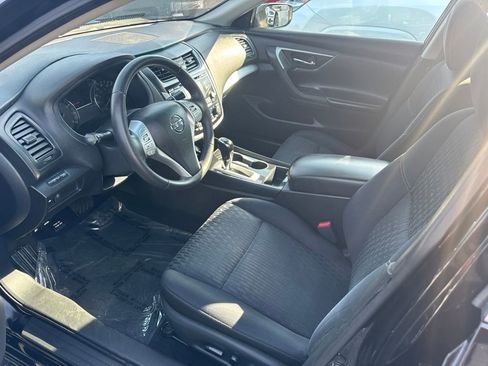 Used 2018 Nissan Altima 2.5 SV FWD image 3