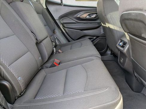 Used 2024 GMC Terrain SLE image 19