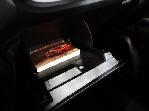 Used 2023 Jeep Renegade Latitude w/ Premium Group image 36