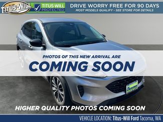 Used 2022 Ford Escape SE w/ SE Sport Appearance Package AWD/4WD video 1