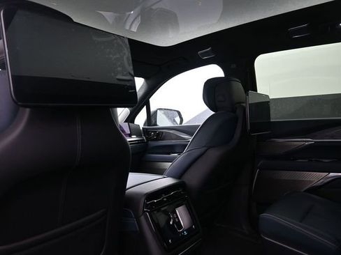 New 2025 Cadillac Escalade IQ Sport 2 image 17