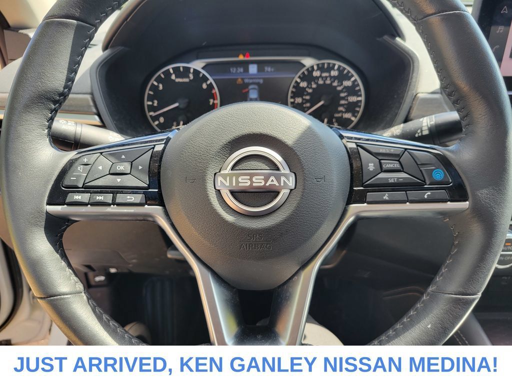 Certified 2024 Nissan Altima 2.5 SL AWD/4WD image 12