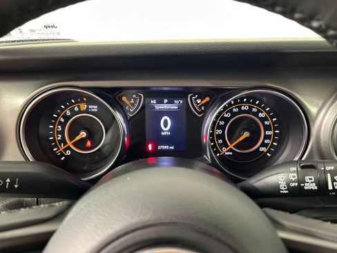 Used 2022 Jeep Wrangler Sport AWD/4WD image 22