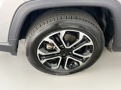 Used 2022 Jeep Compass Limited AWD/4WD image 11