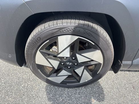 Used 2026 Hyundai Kona Limited image 11