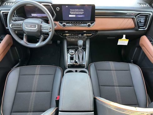 New 2026 GMC Canyon AT4 image 18