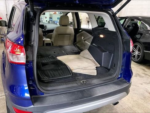 Used 2015 Ford Escape Titanium w/ Equipment Group 301A AWD/4WD image 31