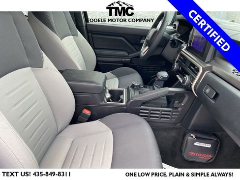 Used 2025 Toyota Tacoma TRD Off-Road image 29