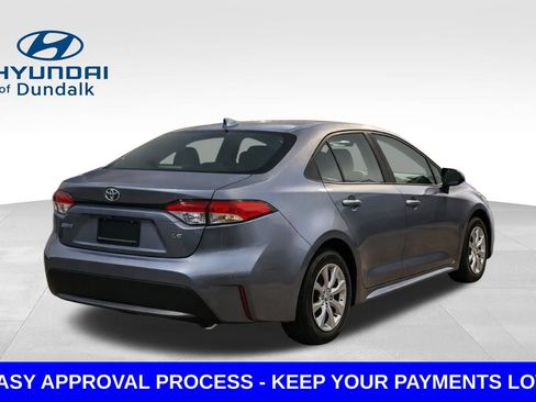 Used 2025 Toyota Corolla LE FWD image 2
