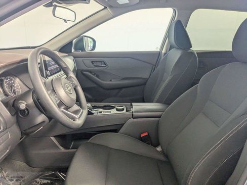 Used 2023 Nissan Rogue S AWD/4WD image 11