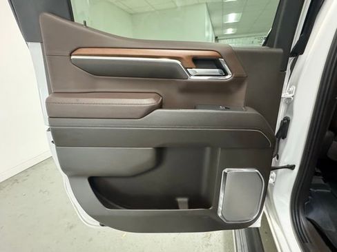 Used 2023 GMC Sierra 1500 Denali image 8