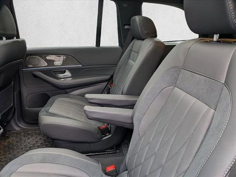 Certified 2025 Mercedes-Benz GLS 63 AMG AMG GLS 63 image 17