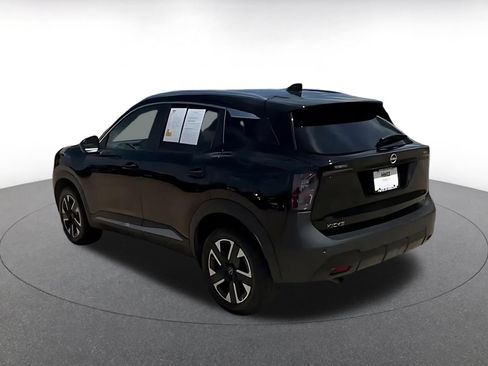 Used 2026 Nissan Kicks SV w/ Cold Weather Package AWD/4WD image 12