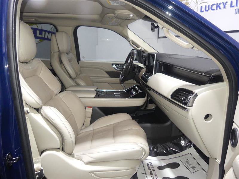 Used 2018 Lincoln Navigator Reserve w/ Technology Package AWD/4WD image 21