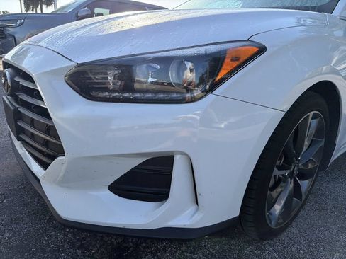 Used 2019 Hyundai Veloster 2.0 Premium FWD image 4