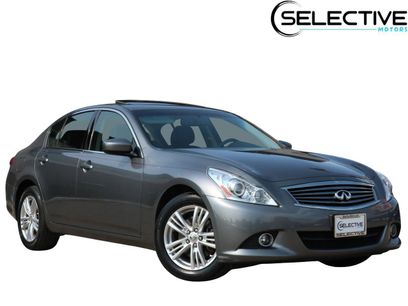 Used 2012 INFINITI G37 x w/ Premium Pkg