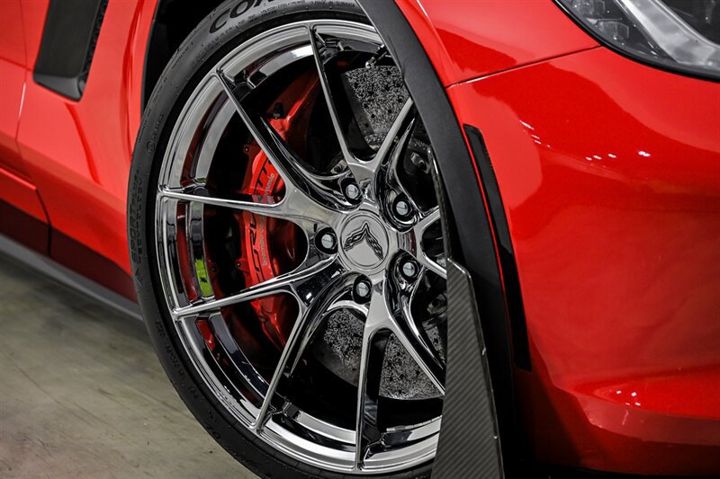 Used 2016 Chevrolet Corvette Z06 w/ 3LZ Preferred Equipment Group RWD image 3