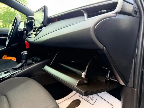 Used 2022 Toyota Corolla SE FWD image 35