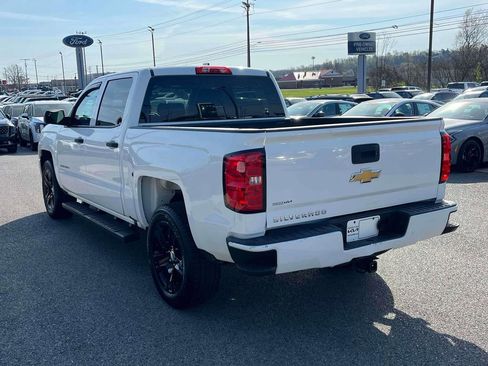 Used 2018 Chevrolet Silverado 1500 Custom w/ Custom Convenience Package image 25
