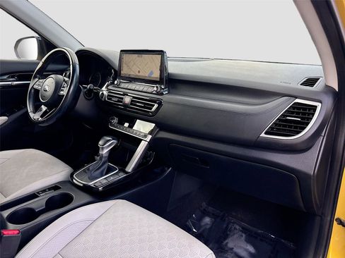 Used 2021 Kia Seltos SX image 29