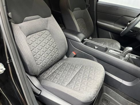 Used 2025 Nissan Kicks SV FWD image 22