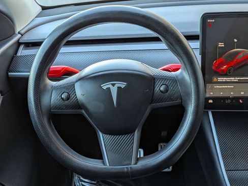 Used 2020 Tesla Model Y Performance image 18