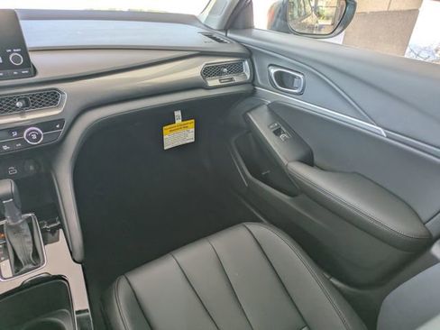 New 2025 Acura Integra image 18