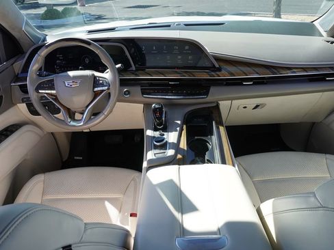 Used 2021 Cadillac Escalade Sport Platinum image 12