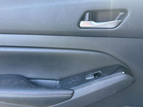 Used 2023 Nissan Altima 2.5 SR w/ SR Premium Package image 20