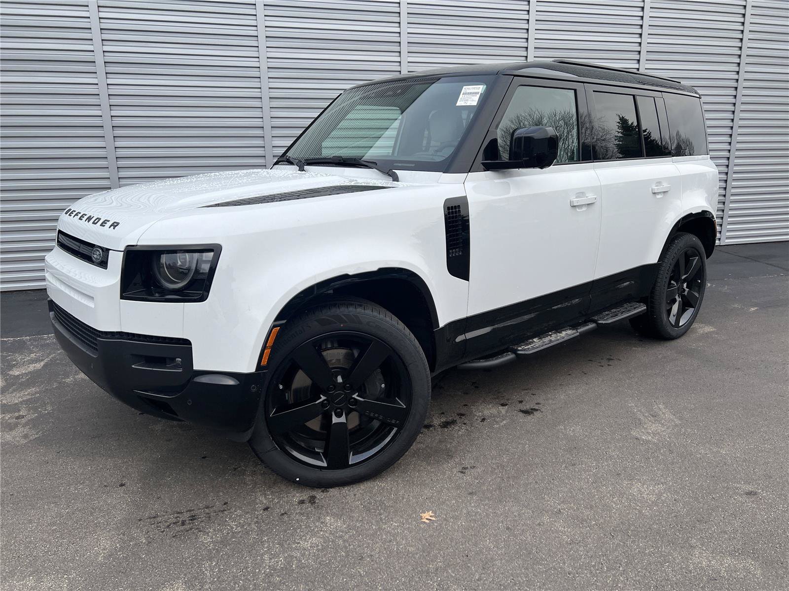 New 2026 Land Rover Defender 110 X-Dynamic SE AWD/4WD image 1