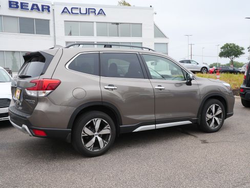Used 2019 Subaru Forester Touring w/ Popular Package #3 AWD/4WD image 3