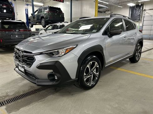 Certified 2025 Subaru Crosstrek 2.0i Premium image 4
