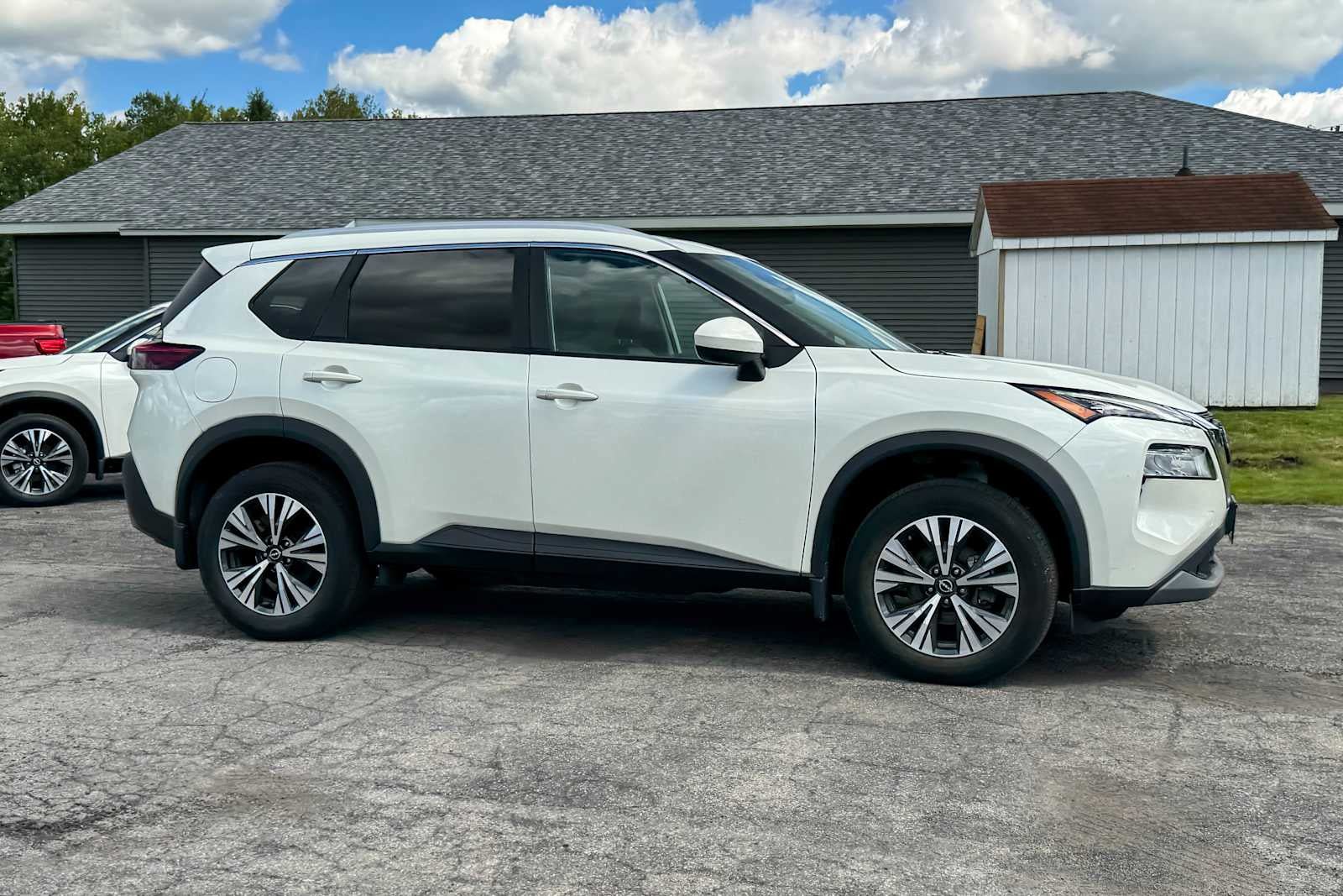Certified 2023 Nissan Rogue SV w/ SV Premium B Package AWD/4WD image 2