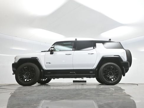 Used 2024 GMC Hummer EV 2X w/ LPO, Roof Cross Rail Package AWD/4WD image 73