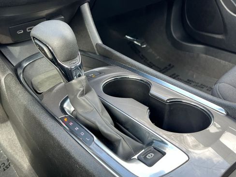 Used 2024 Chevrolet Malibu LT image 43