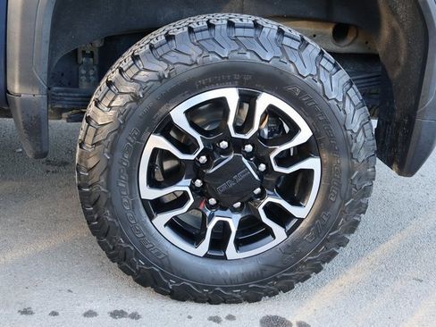 Used 2020 GMC Sierra 2500 AT4 w/ Technology Package image 45