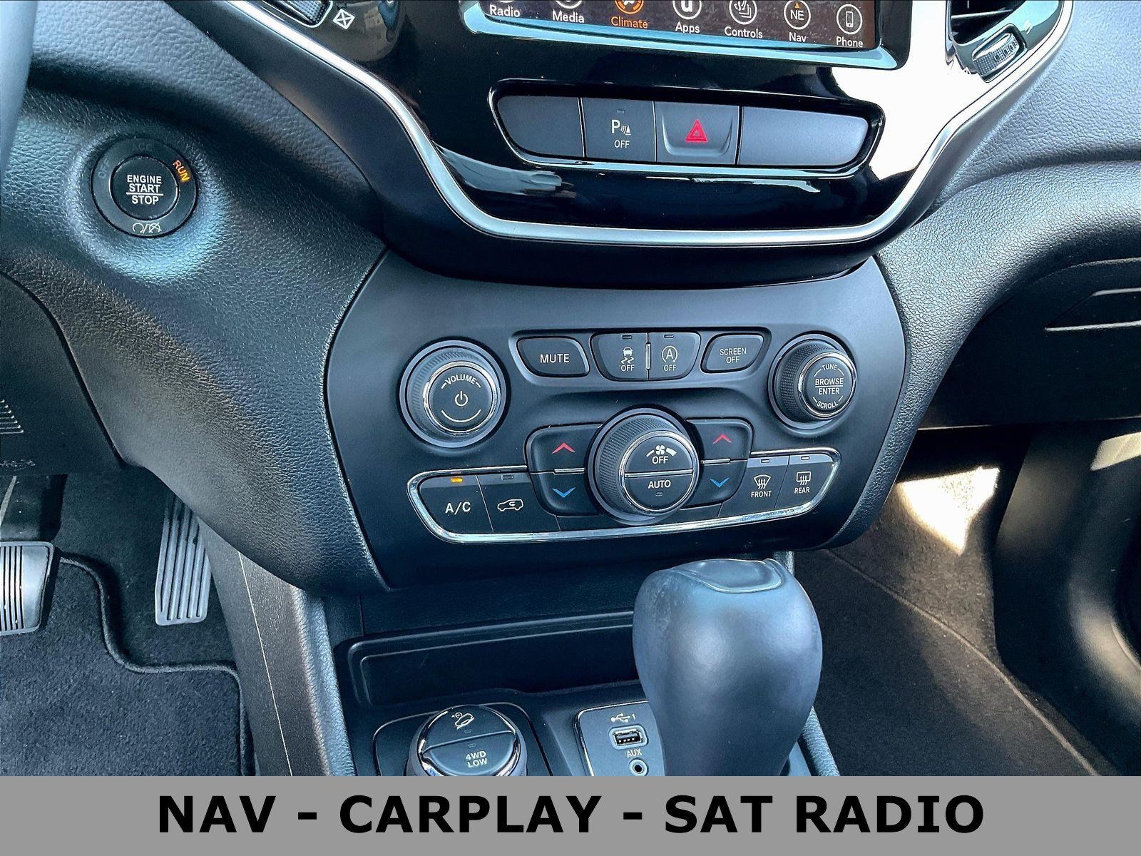 Used 2019 Jeep Cherokee Limited AWD/4WD image 16