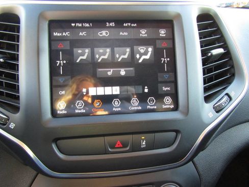 Used 2022 Jeep Cherokee Latitude Lux image 12