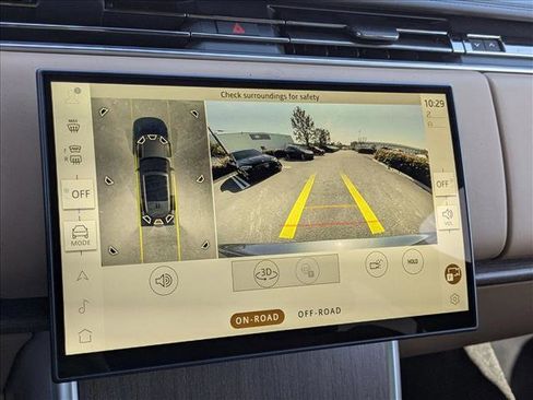 New 2026 Land Rover Range Rover SE image 13