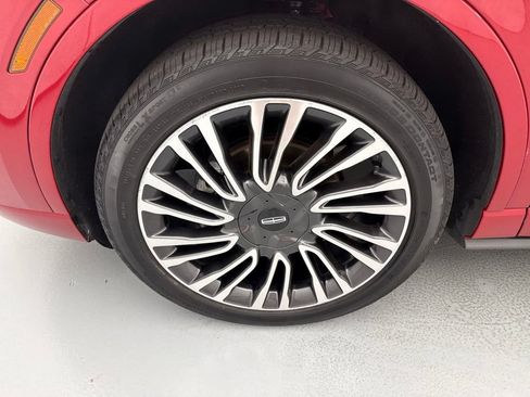 Used 2022 Lincoln Corsair AWD w/ Premium Package image 4