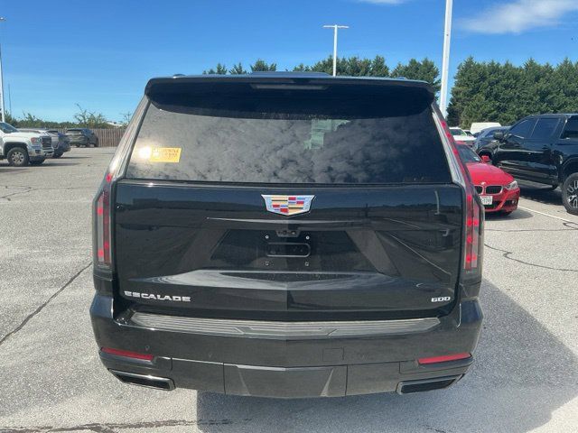 Used 2026 Cadillac Escalade Platinum Sport AWD/4WD image 8