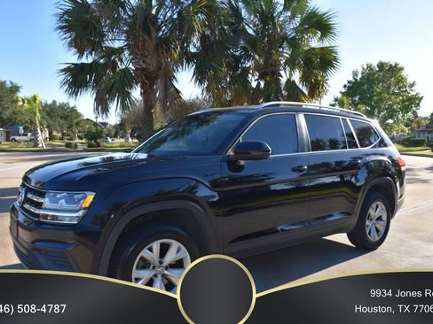 Used 2018 Volkswagen Atlas S image 1