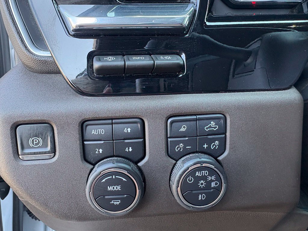 Used 2024 Chevrolet Silverado 2500 LTZ w/ LTZ Premium Package AWD/4WD image 15