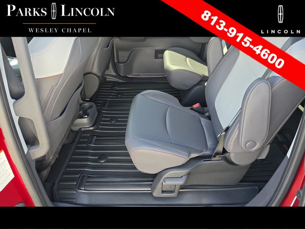 Used 2024 Toyota Sienna XSE w/ XSE Plus Package FWD image 15