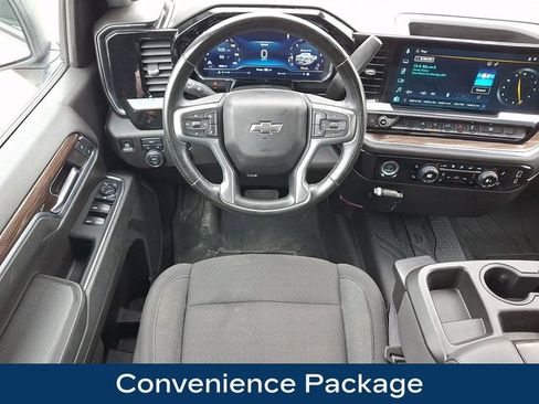 Used 2024 Chevrolet Silverado 1500 RST AWD/4WD image 3