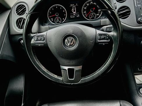 Used 2017 Volkswagen Tiguan S FWD image 13