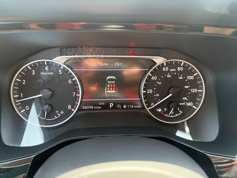 Used 2024 Nissan Pathfinder SV AWD/4WD image 22